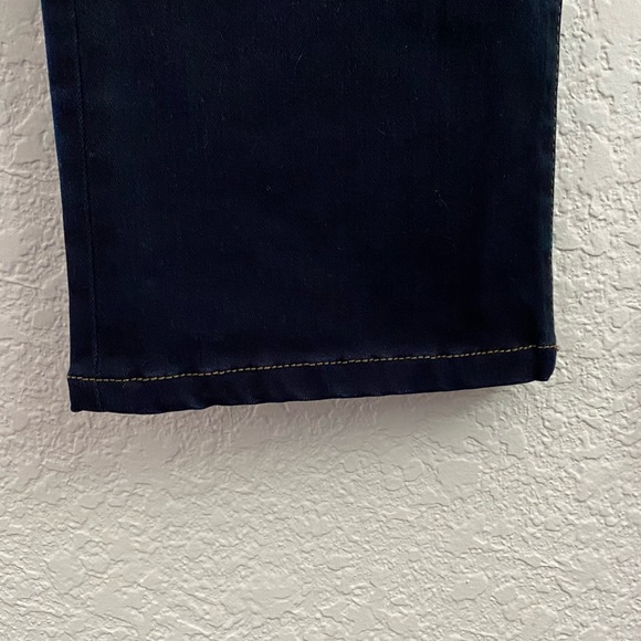 Hudson Beth Mid-Rise Baby Bootcut Jeans - Picture 5 of 12